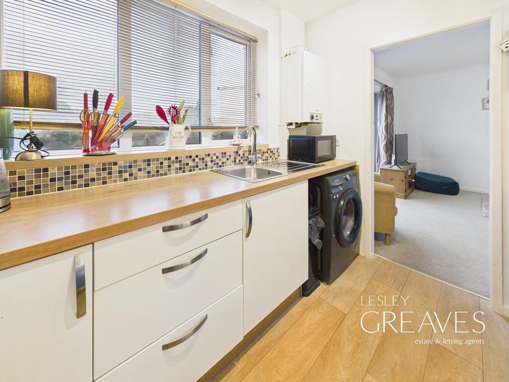 Apartment in Gedling, Nottinghamshire - View 5