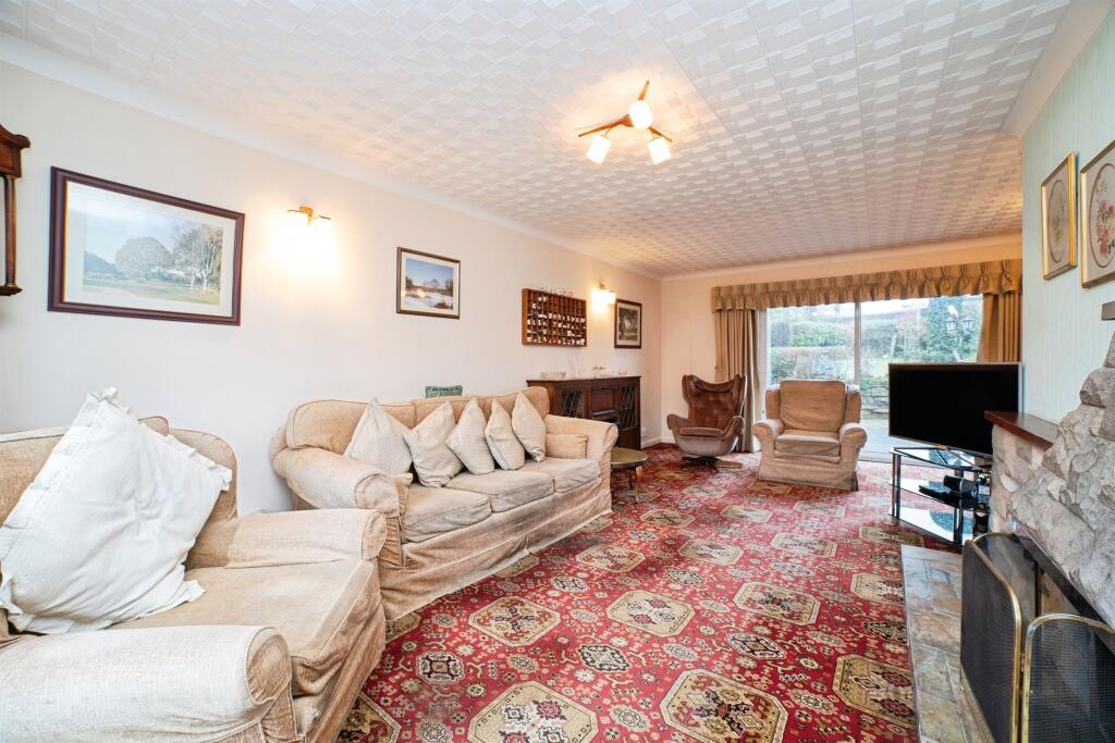 House in Mansfield, Nottinghamshire - View 5