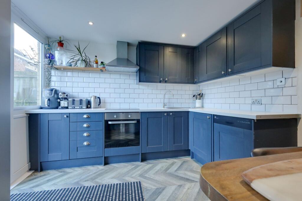 House in Redhill - View 4