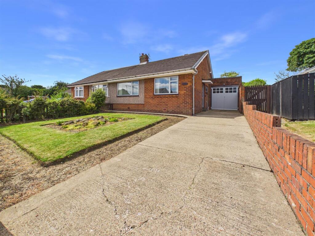 2-bed semi-detached on Chirton Hill Drive, North Shields, £230,000