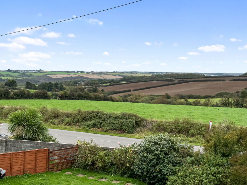 3-bed detached on St Issey, PL27, £375,000