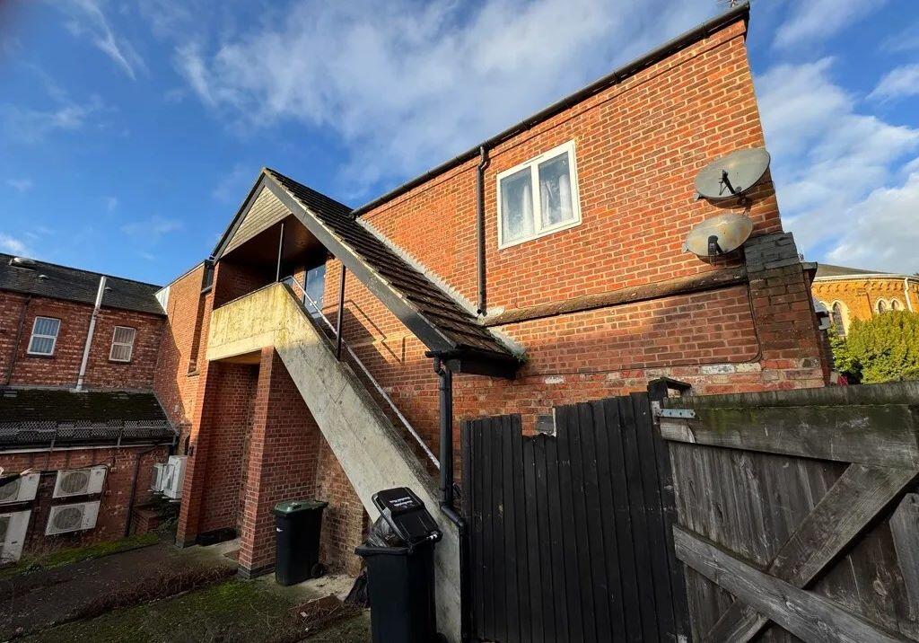 Main image of property: Flats 1-3, 1 Queens Lane, Queen Street, Wellingborough, North Northamptonshire, NN8 4QN