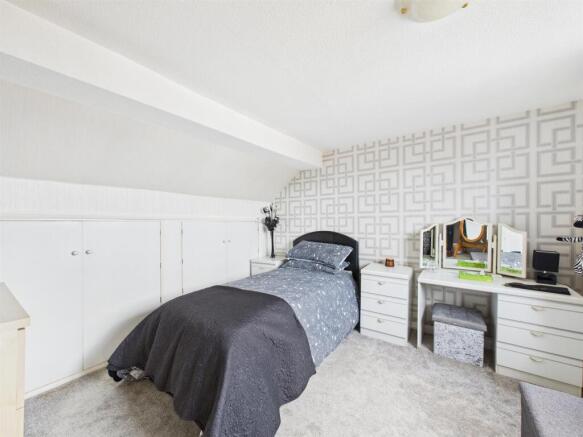 Bedroom:
