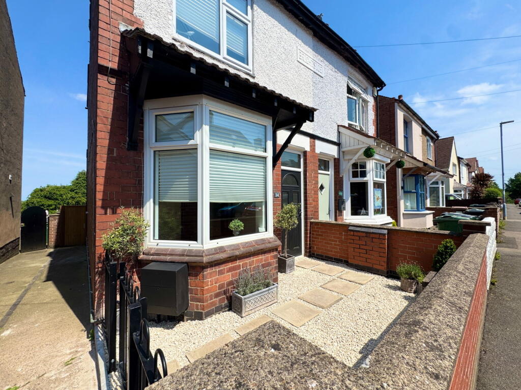 3-bed semi-detached on Kings Road,Shepshed,Loughborough,LE12 9HT, £225,000