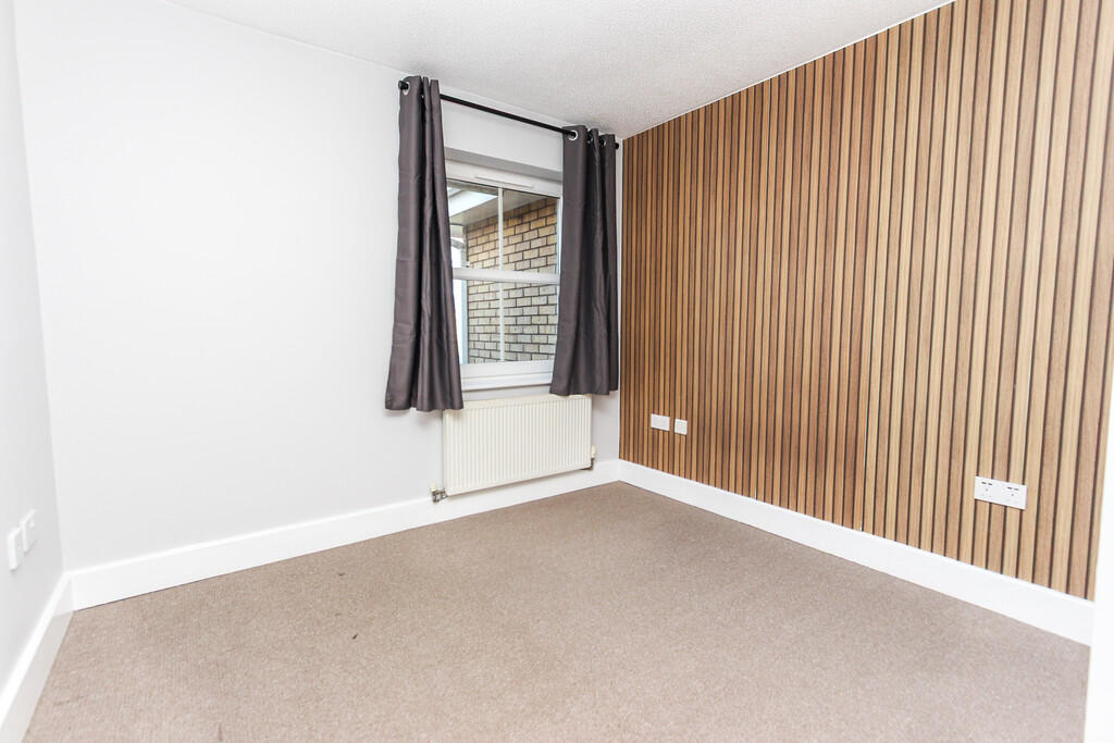 Apartment in Northampton, Far Cotton and Delapre - View 5