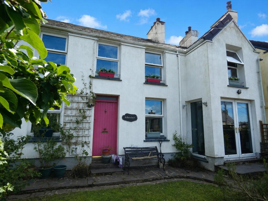 Main image of property: Clwt-y-Bont, Caernarfon, Clwt-y-Bont, Caernarfon, LL55