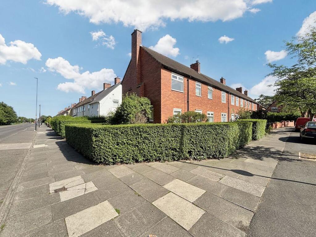 Main image of property: Lesbury Chase, Gosforth, Newcastle upon Tyne, Tyne and Wear, NE3 2NN