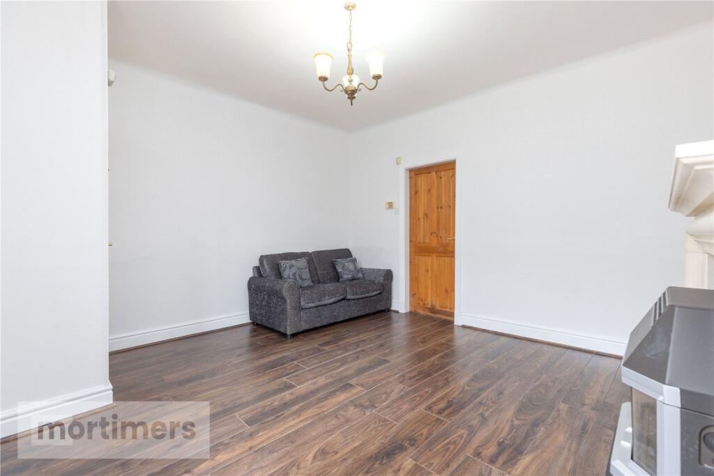 Dukes Brow, Blackburn, Lancashire, BB2 - More