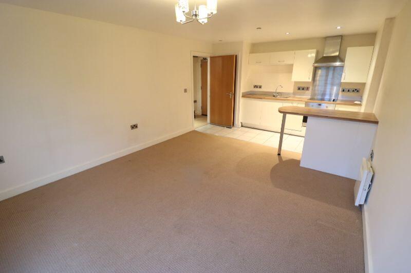 Apartment in Douglas - More