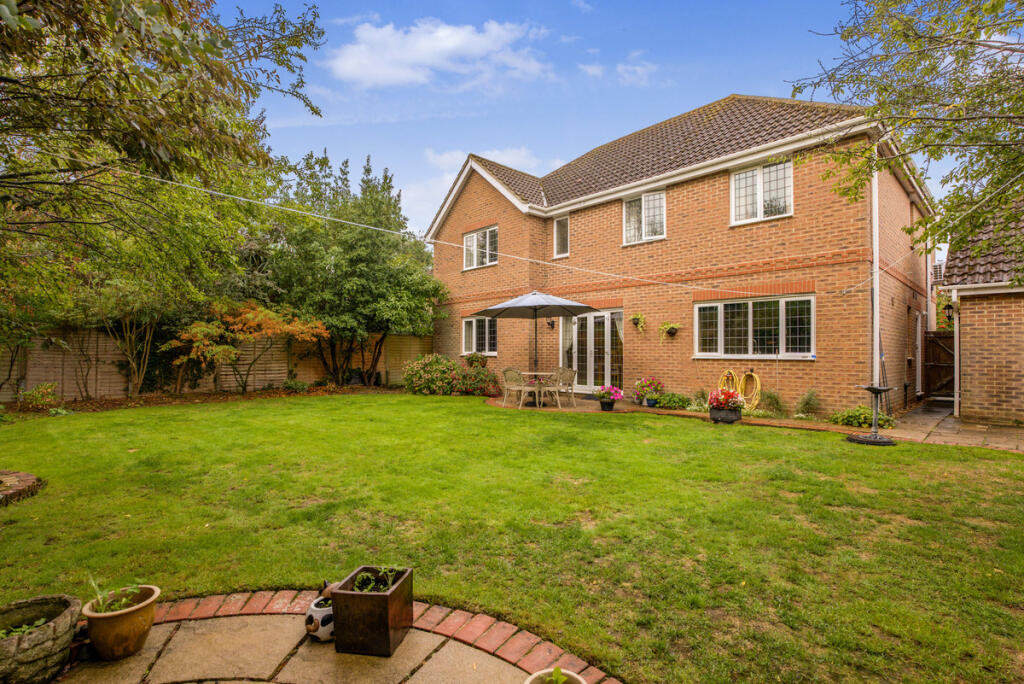 House in Redhill - View 5