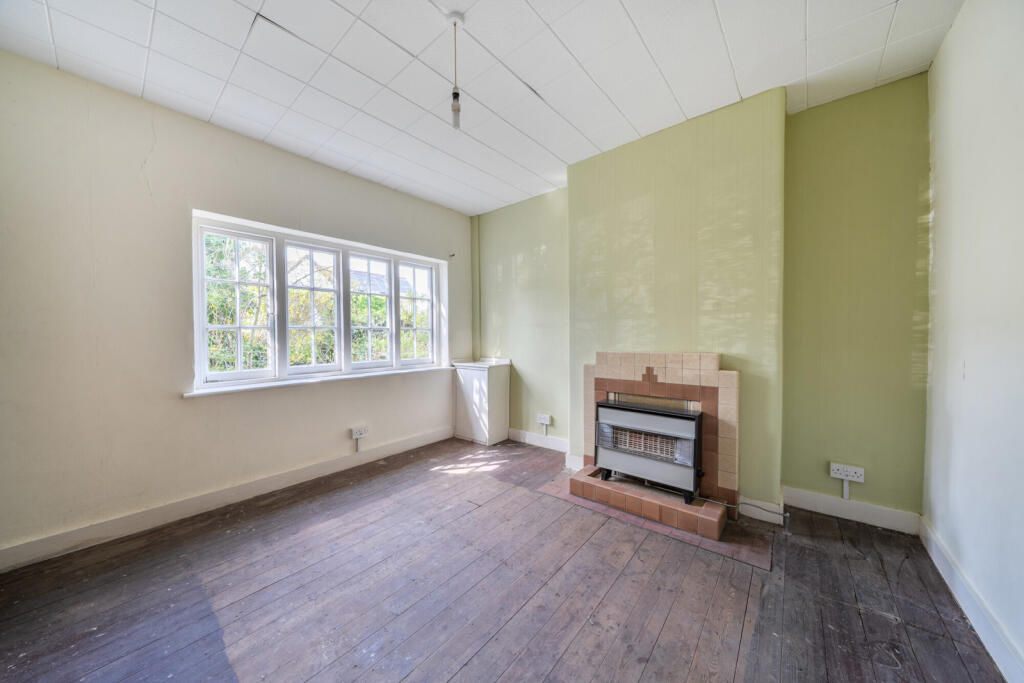 House in London, London Borough of Harrow - View 2