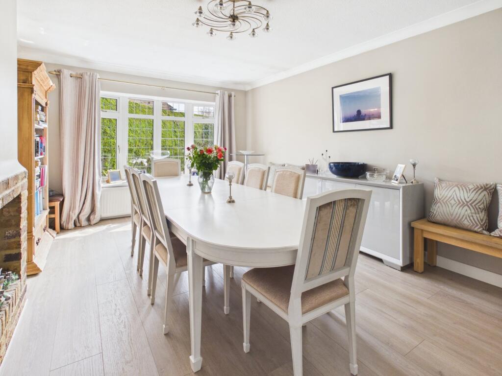 House in Buckinghamshire, Chalfont St Giles - More