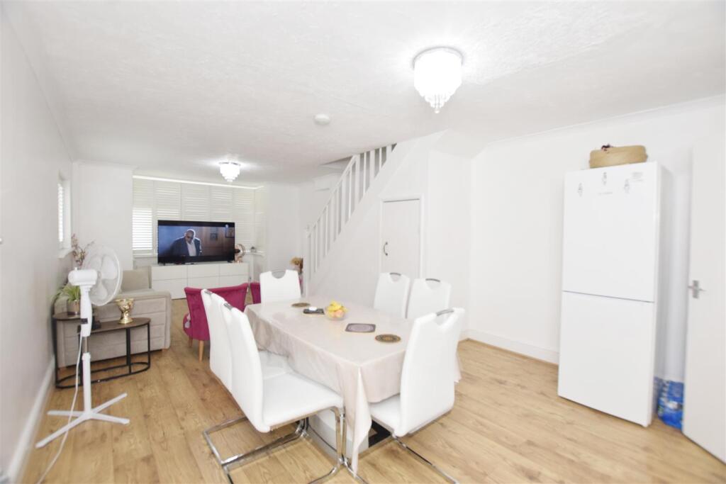 House in London, North Wembley, Preston - View 3