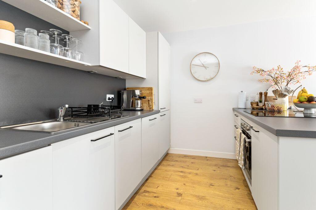 19 (flat 17) Pillans Place, Leith, Edinburgh, EH6 7FJ - More