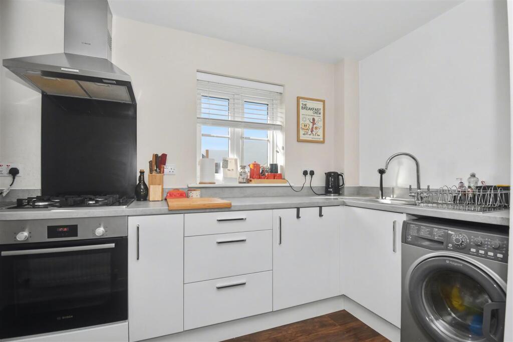 House in Corby, Newton and Little Oakley - View 5