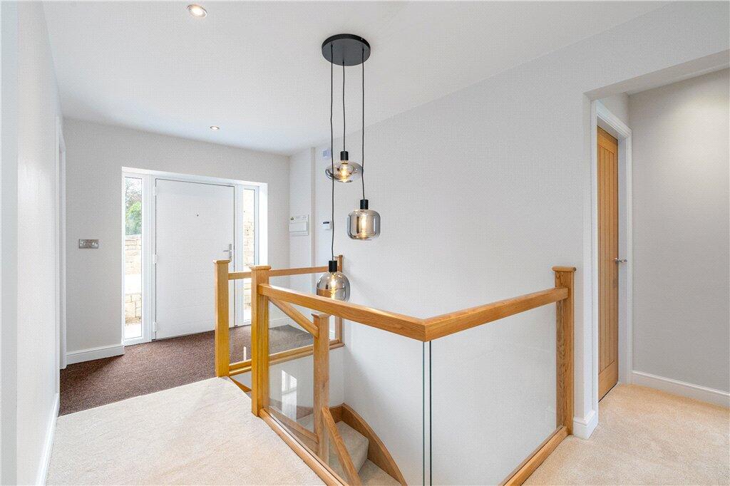 House in Bradford - View 3