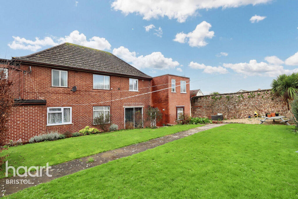 Apartment in Bristol, Shirehampton - View 4