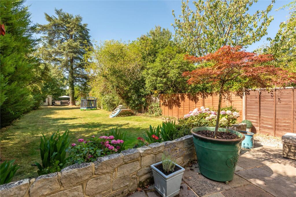 House in Redhill - View 5