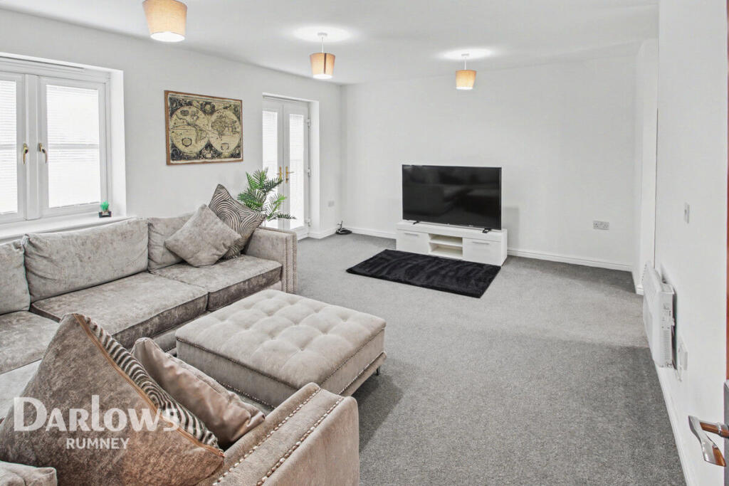 Apartment in Cardiff, St Mellons, Trowbridge - View 4