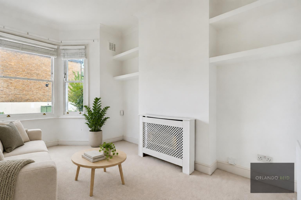Apartment in London, Stockwell Park, Stockwell - View 3