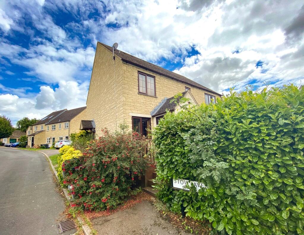Main image of property: Stow Avenue, Witney, Oxfordshire, OX28