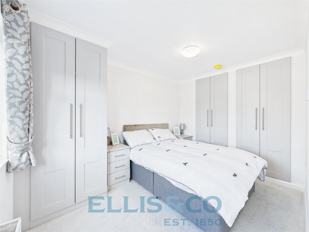 House in Tonbridge and Malling, Hadlow - View 5