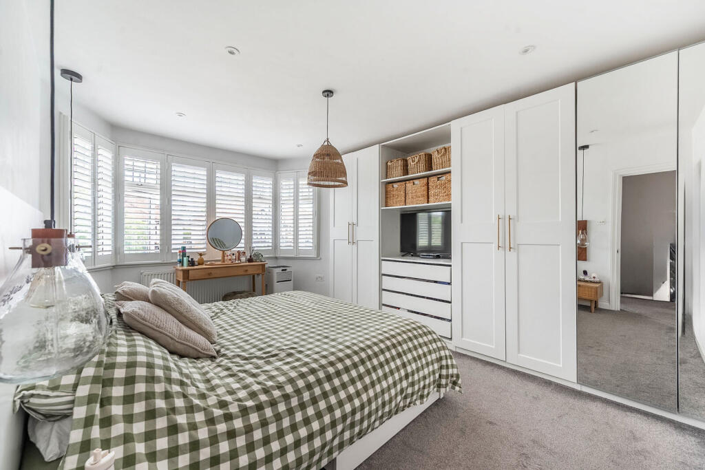 Green Lane, Edgware, HA8 - View 2
