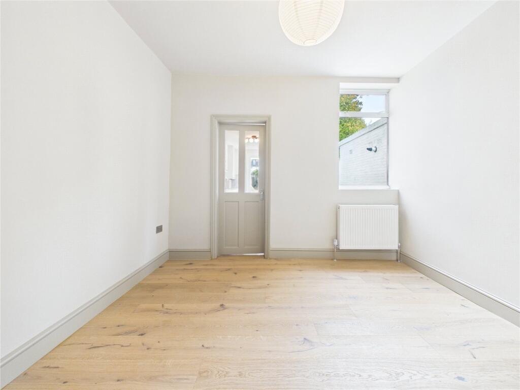 House in London, Walthamstow Village, Leyton - View 3