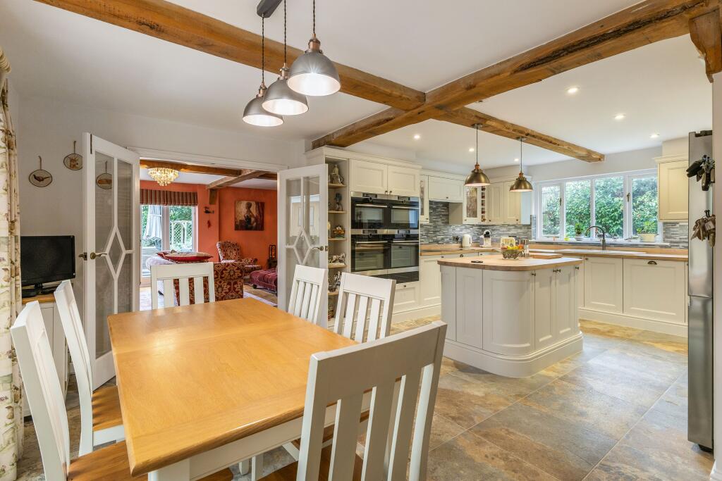 House in East Hertfordshire, Keepers Chase, Buntingford - View 4