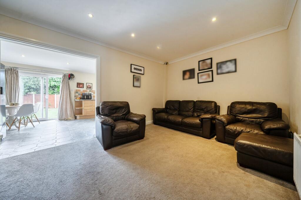 Hanbury Avenue, Worcester, WR2 photo 4