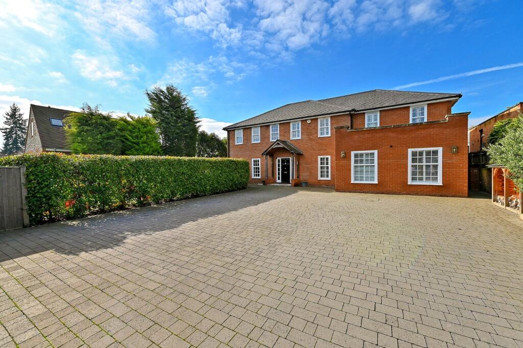 Main image of property: Moyleen Rise, Marlow, Buckinghamshire, SL7