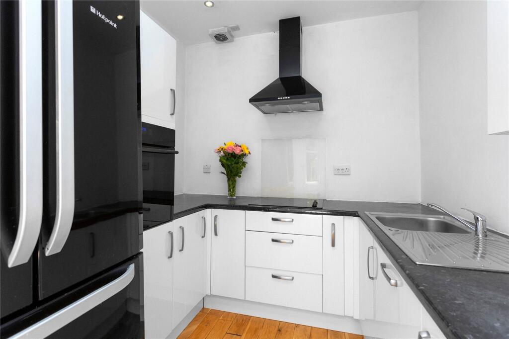 Apartment in Glasgow - View 5
