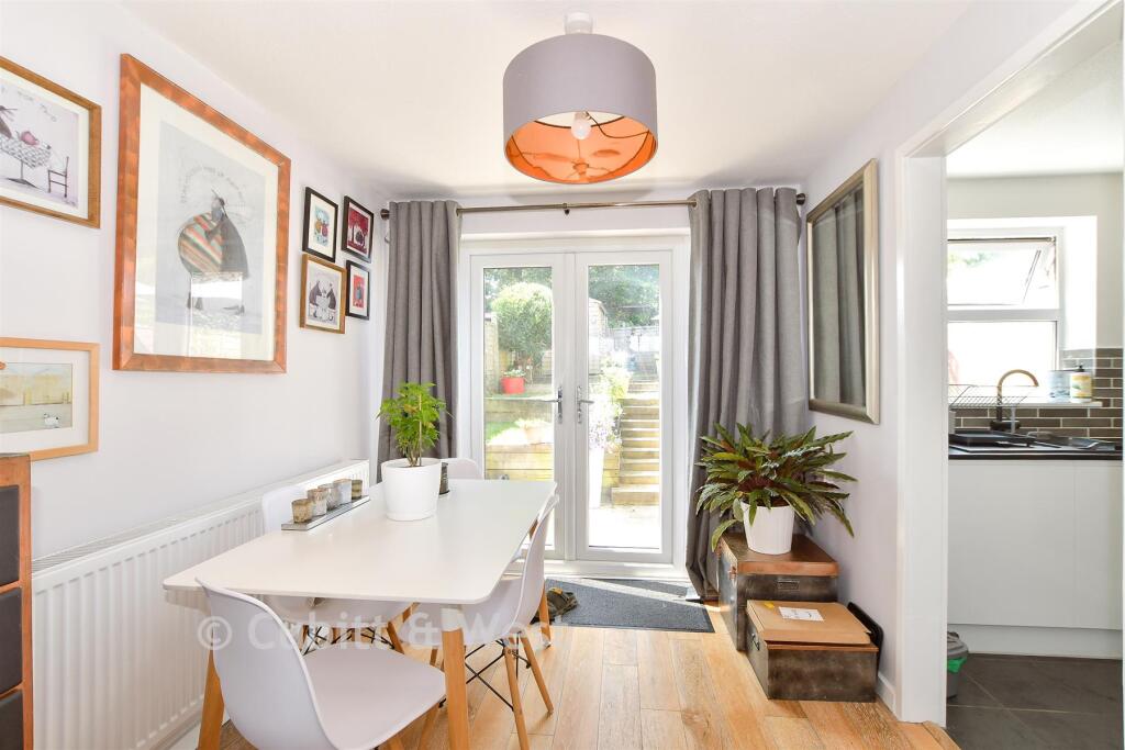 House in Haywards Heath - More