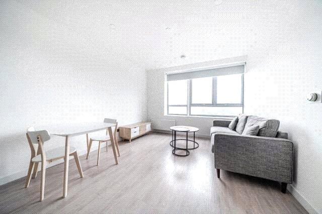 Apartment in Reading - View 4