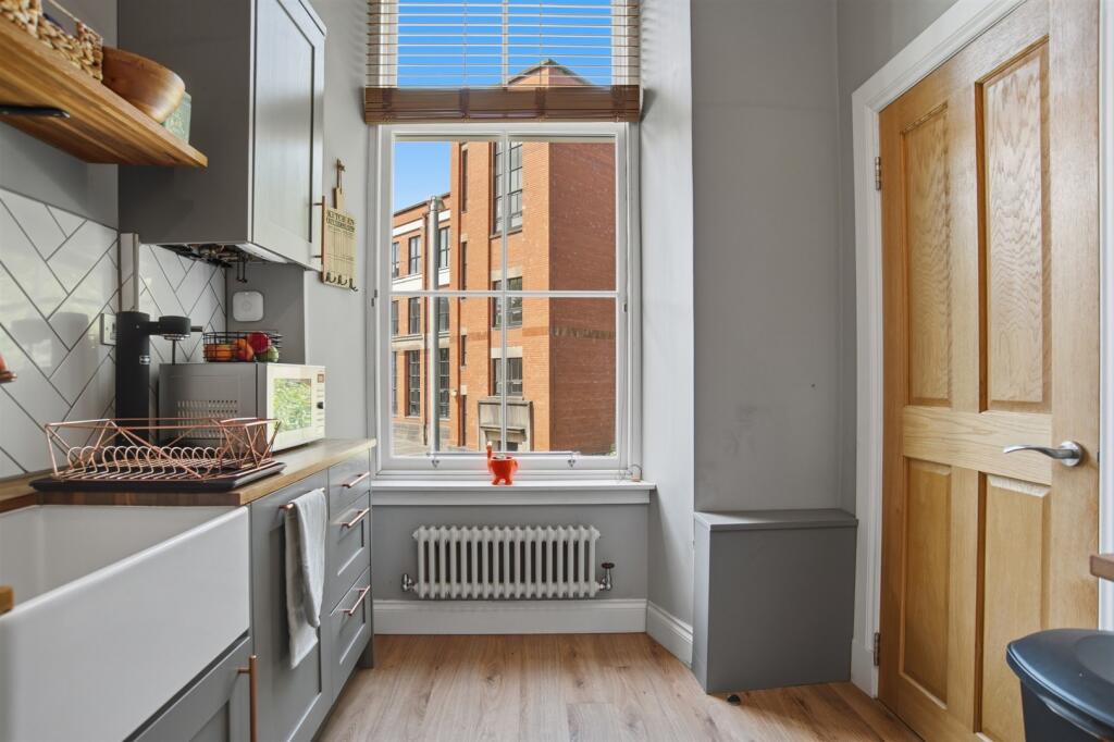 Apartment in Hillhead, Glasgow City - More