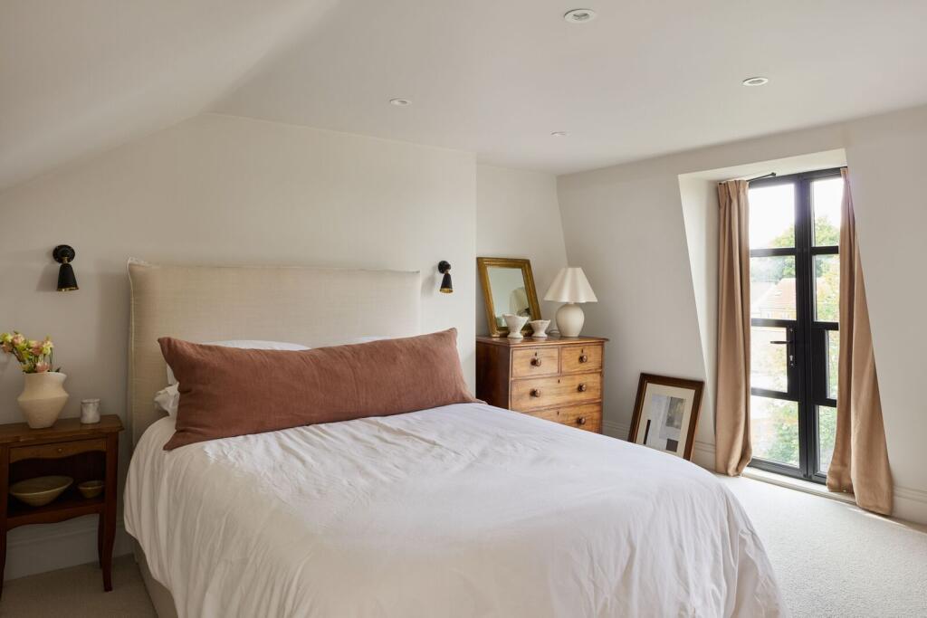 House in London - View 5