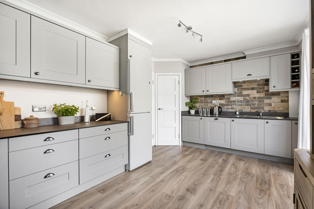 Additional image 4 of Handside Lane, Welwyn Garden City, AL8