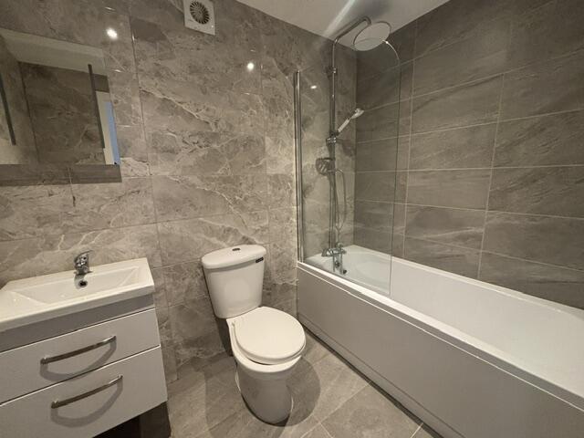 Apartment in Swindon - More