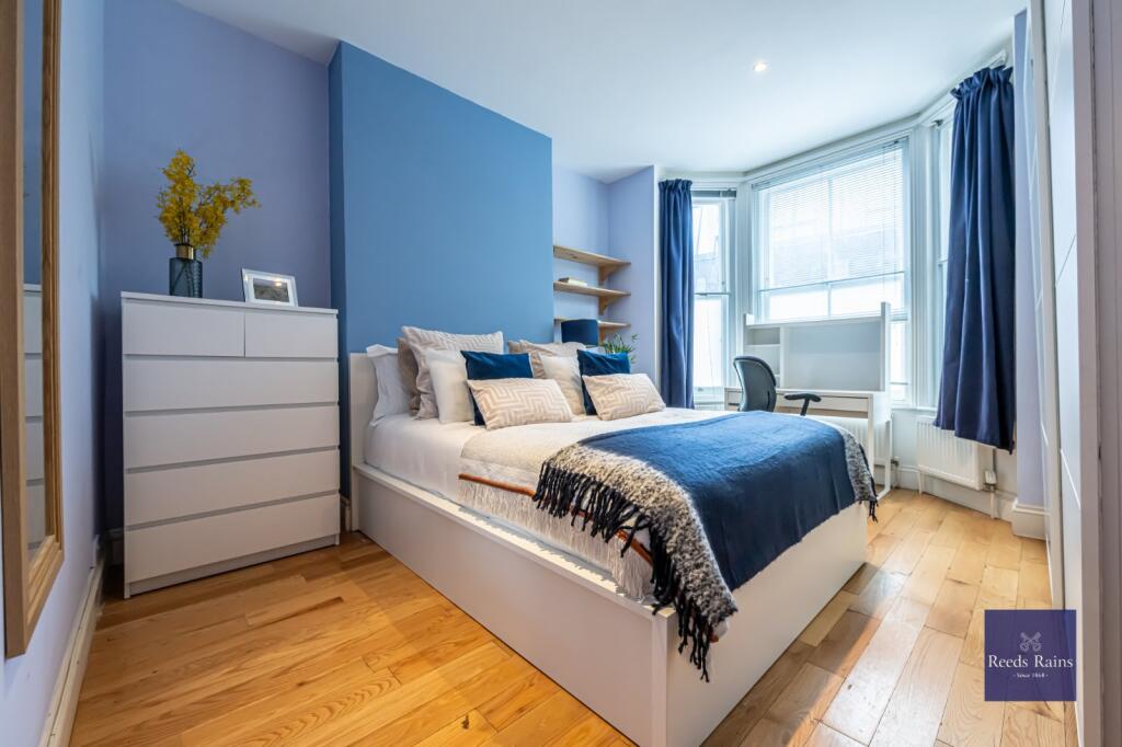 Apartment in London - View 4