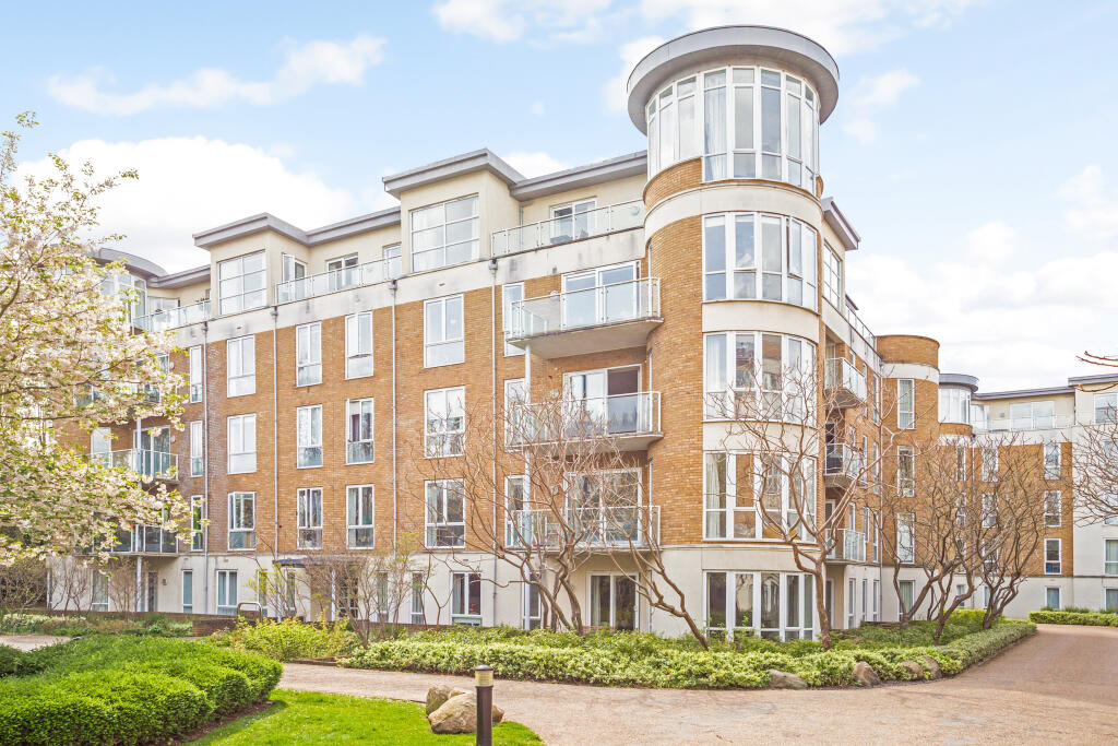 Main image of property: 40 Melliss Avenue, Richmond, TW9