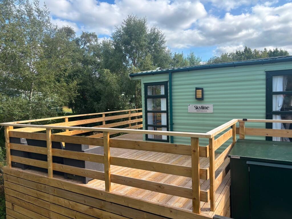 2-bed caravan on Willerby Skyline 2014, Wild Rose Park, Ormside, Appleby, Cumbria, CA16 6EJ, £55,275