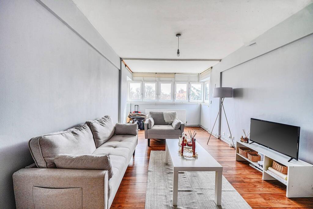 Main image of property: Pearscroft Road, Fulham, London, SW6