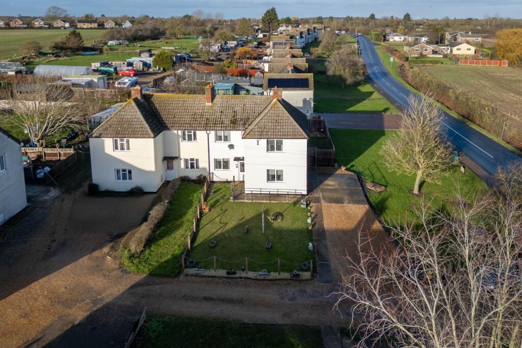 3-bed semi-detached on Fenton Road, Warboys, Huntingdon, Cambridgeshire, PE28 2SL, £270,000