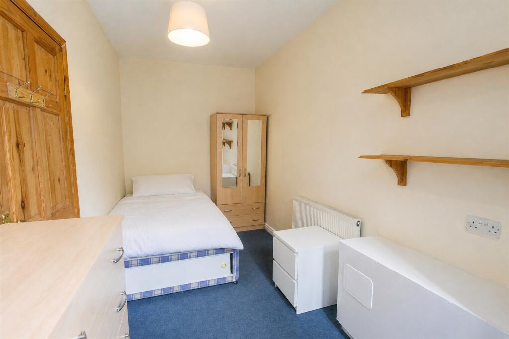 House in Birmingham - View 4