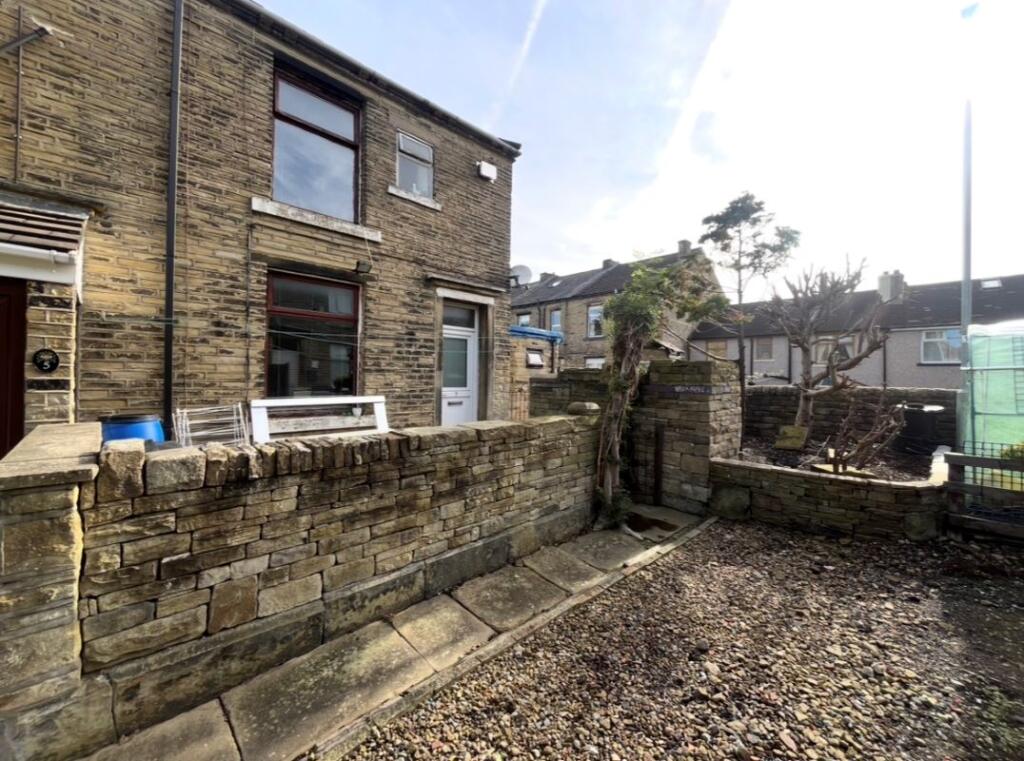 House in Calderdale, West Yorkshire - View 2