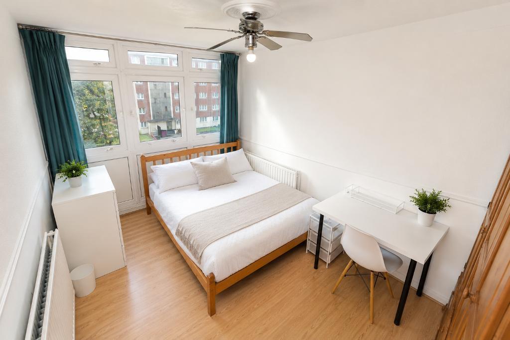 Main image of property: Bigland Street, Shadwell, London, E1 2PL