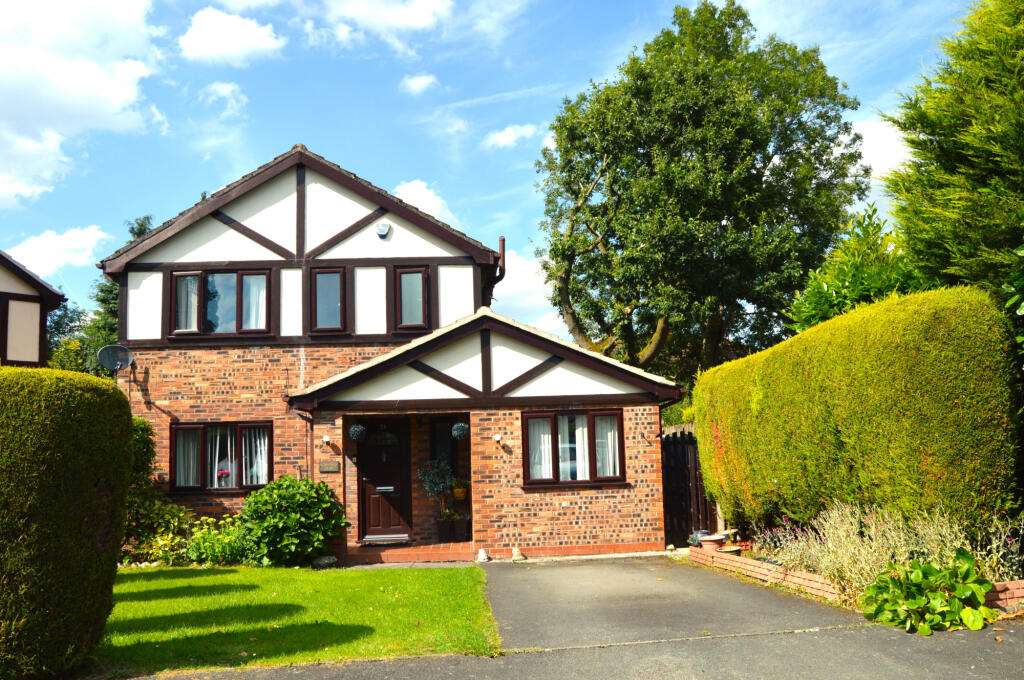 4-bed detached on 16 Hyde Fold Close, £460,000