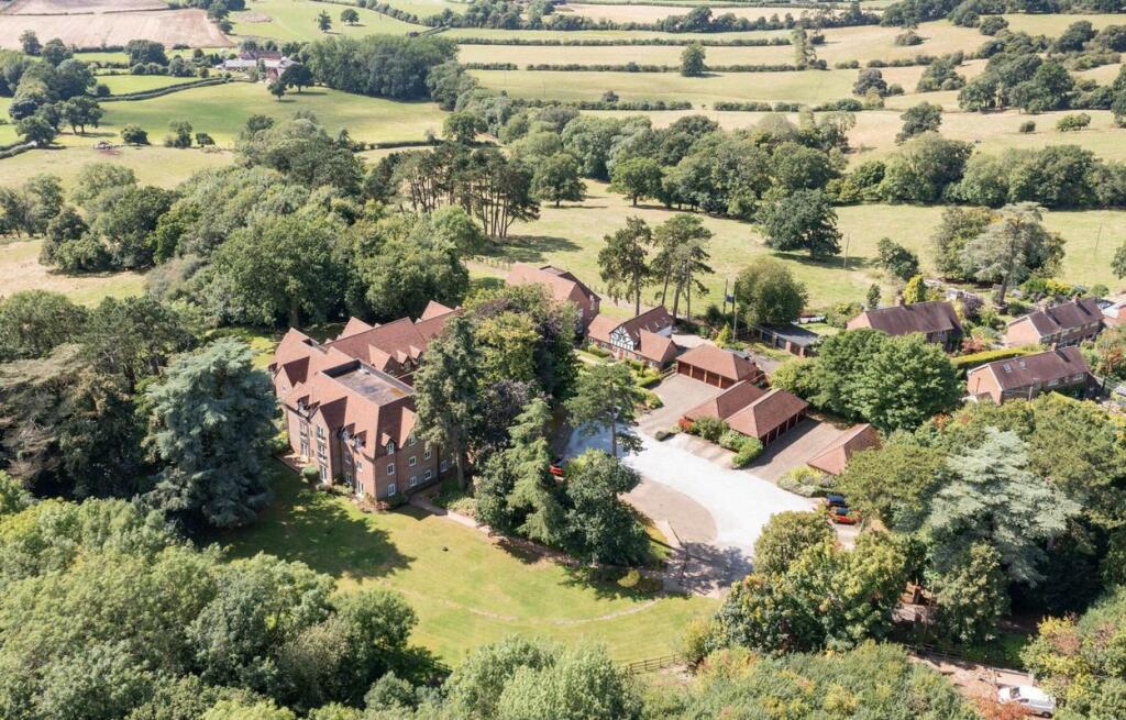 Main image of property: Lea End Lane, Birmingham, Worcestershire, B38