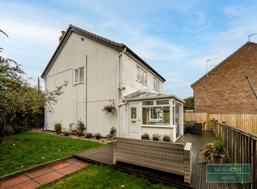 3-bed detached on Burnham Road, Epworth, Doncaster, DN9 1BY, £300,000