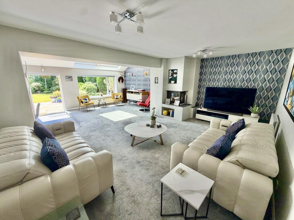 Merriefield Avenue, Broadstone photo 3